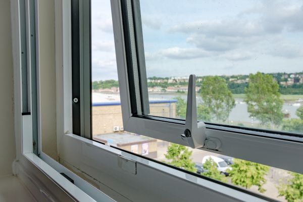 Casement Window Repair in Valencia