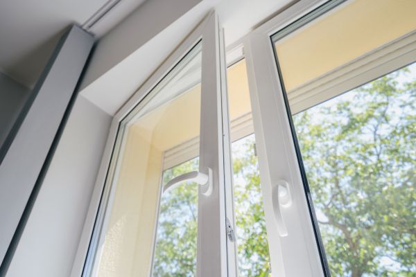 Window Pane Replacement in Valencia
