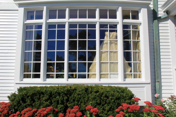 Cost of Picture Window Repair in Valencia