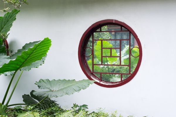 Cost of Circular Window Repair in Valencia