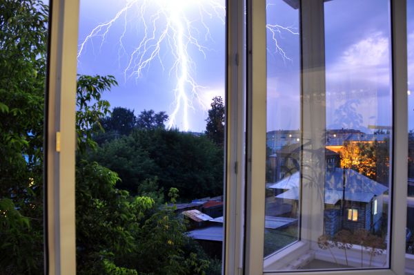 Storm Windows Repair in Valencia